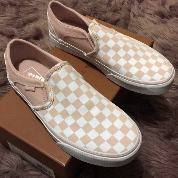 checkers shoe